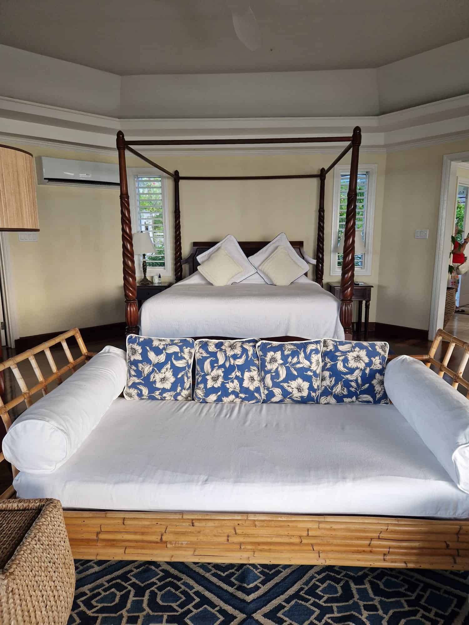 Jamaica hotel room